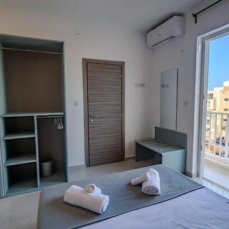 3-bedroom With Comfort & Terrace Appartement *